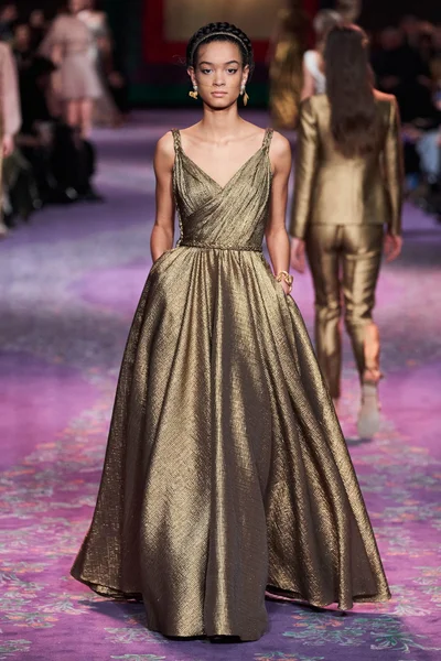 Look 33